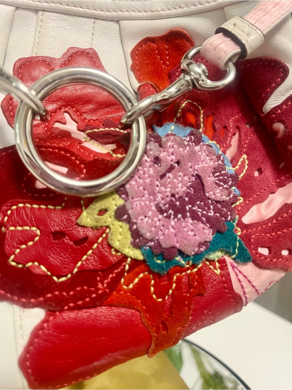 Coach White Shoulder Bag with Red and Pink Floral Appliqué - Picture 2 of 12